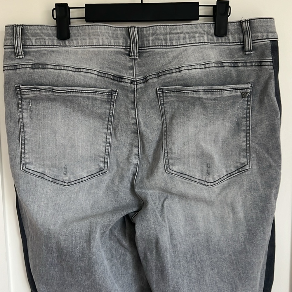 🕶️Wit&Wisdom Ab Soultion High Rise Slim Straight Denim 16 Tuxedo Grey Jeans - Picture 4 of 6